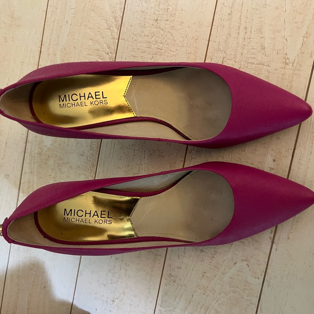 Michael Kors Fuchsia Heels